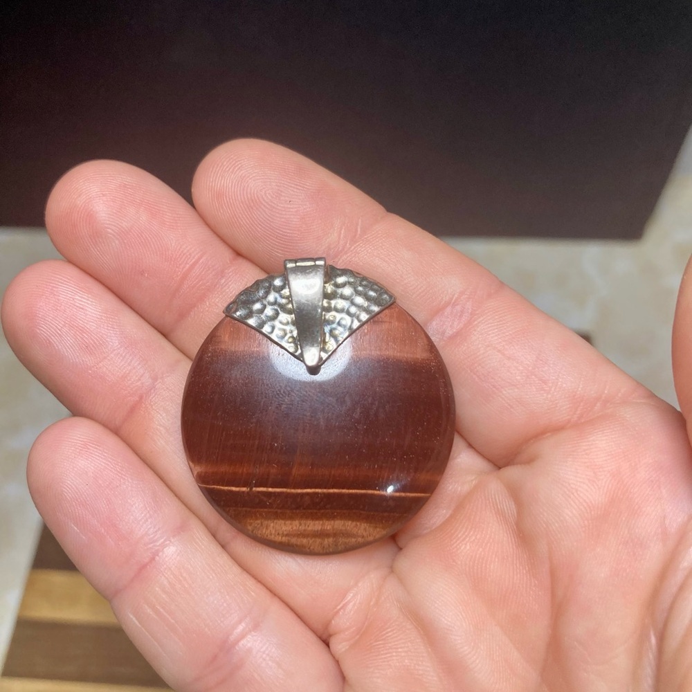 Sterling and Tiger Eye Round Pendant - Picture 2 of 4